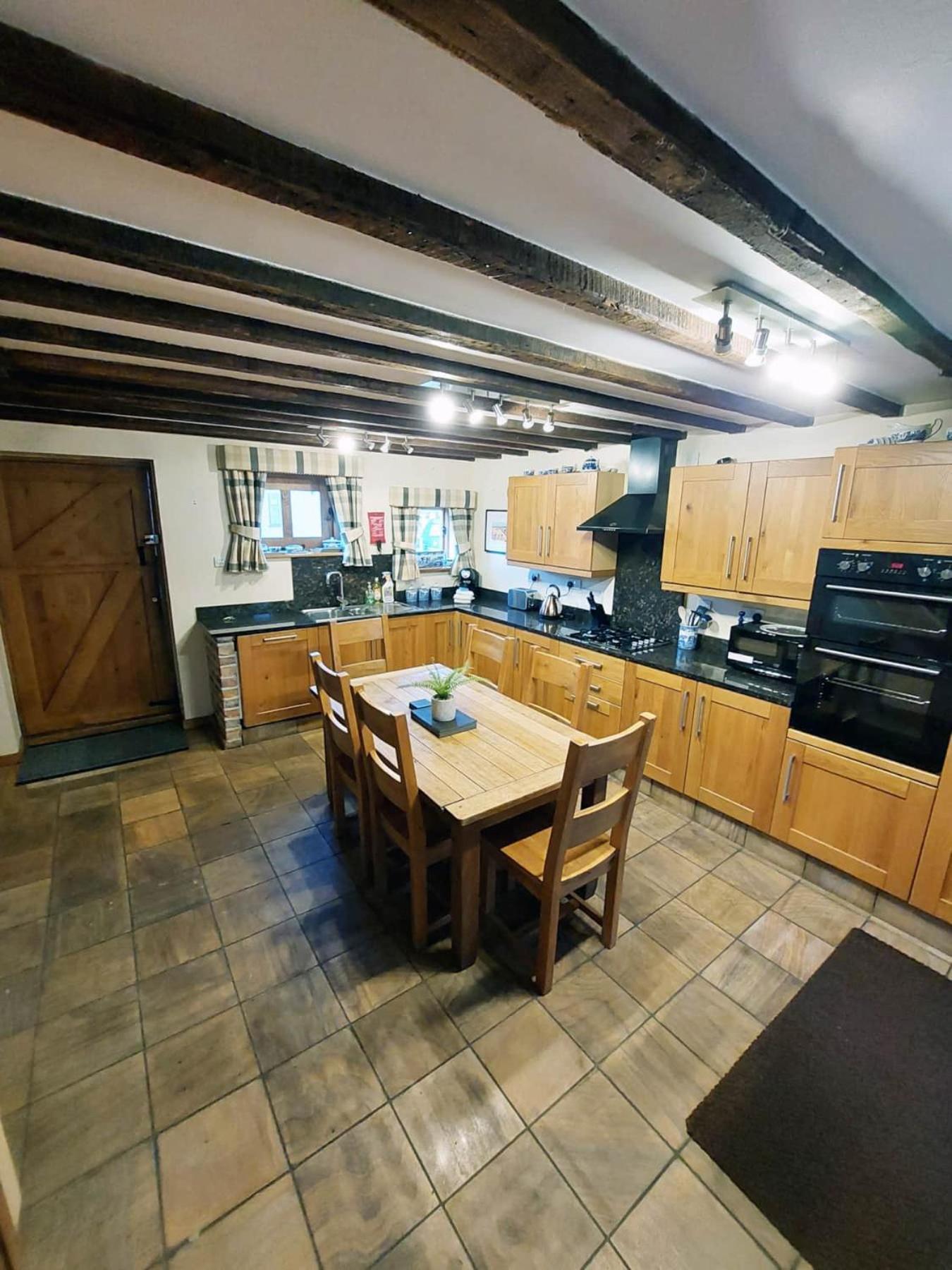 فيلا The Old Mill Barn With Hot Tub And Private Use Of Heated Pool يرل المظهر الخارجي الصورة