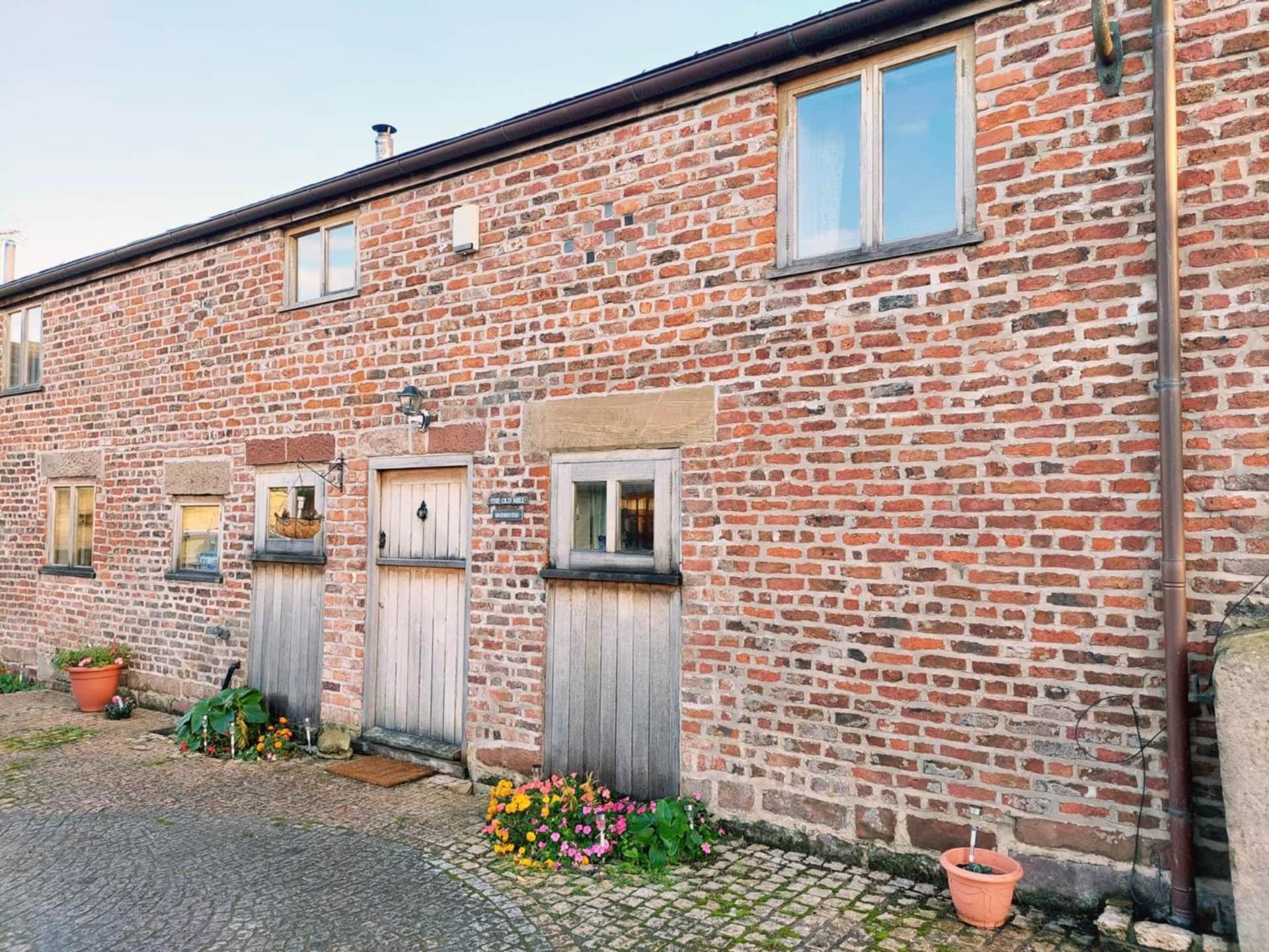 فيلا The Old Mill Barn With Hot Tub And Private Use Of Heated Pool يرل المظهر الخارجي الصورة